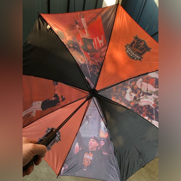 San Francisco Giants 2012 World Series Champions Umbrella - Picture 7 of 16